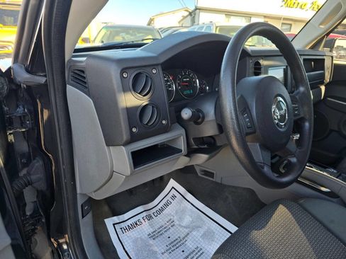 Used 2007 Jeep Commander Sport image 50