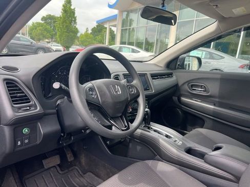 Used 2021 Honda HR-V LX image 11