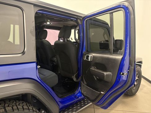 Used 2020 Jeep Wrangler Unlimited Sport S AWD/4WD image 34