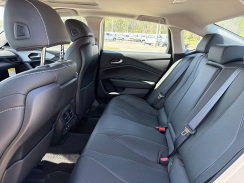 Certified 2025 Acura TLX w/ Technology Package image 31