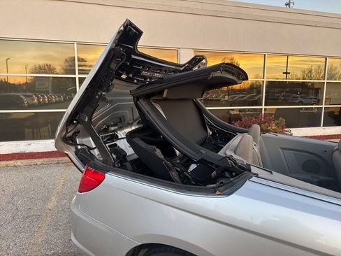 Used 2008 Chrysler Sebring LX image 24