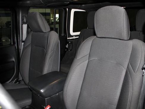 Used 2020 Jeep Wrangler Unlimited Sport image 10