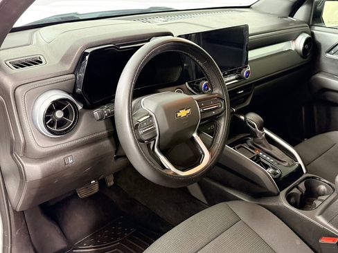 Used 2024 Chevrolet Colorado LT w/ LT Convenience Package image 13
