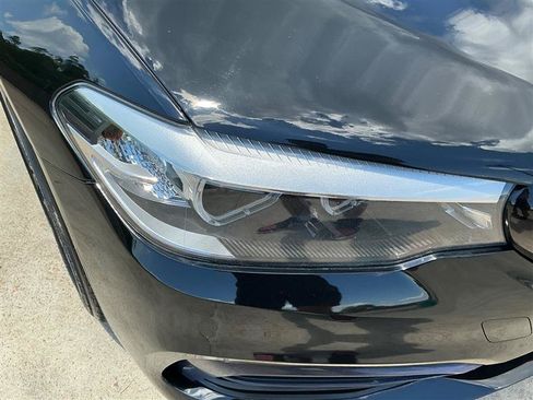 Used 2018 BMW 530e xDrive w/ Premium Package 2 AWD/4WD image 17