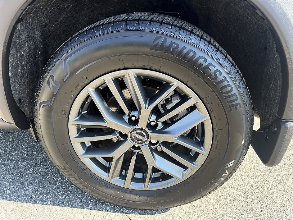 Certified 2025 Nissan Rogue S FWD image 10