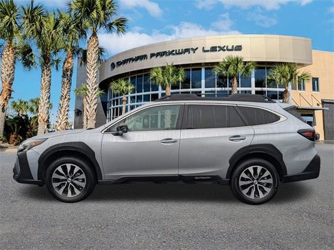 Used 2023 Subaru Outback Limited image 8