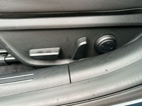 Used 2024 Genesis G70 2.5T image 18