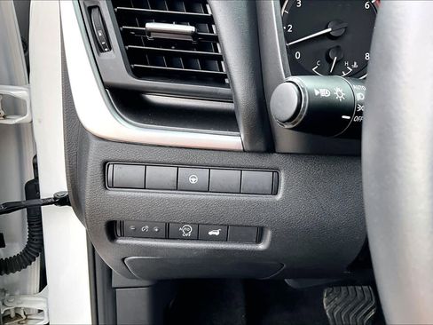 Certified 2024 Nissan Rogue SV w/ SV Premium Package image 32