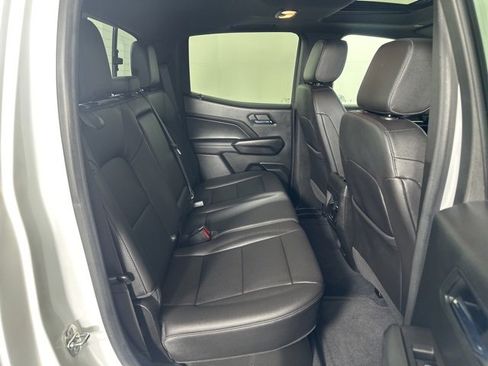 Used 2023 Chevrolet Colorado LT w/ LT Convenience Package III image 18
