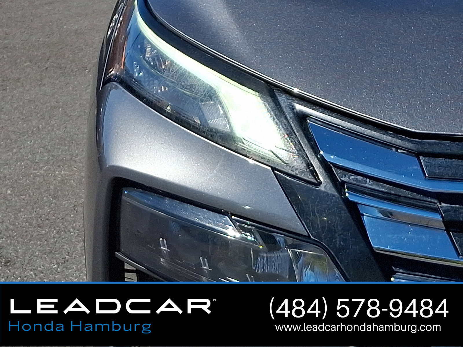 Used 2024 Nissan Rogue S AWD/4WD image 9