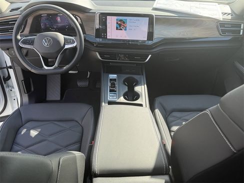 New 2026 Volkswagen Atlas SE image 25