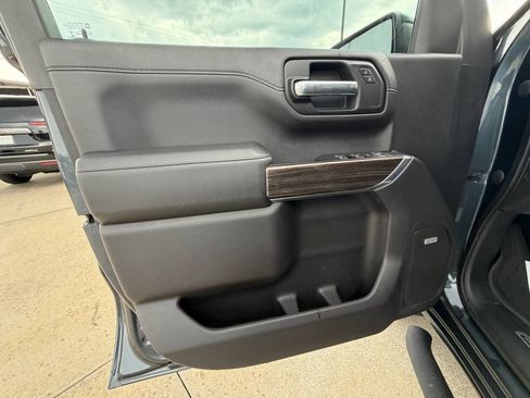 Used 2020 Chevrolet Silverado 1500 RST w/ Texas Edition AWD/4WD image 42