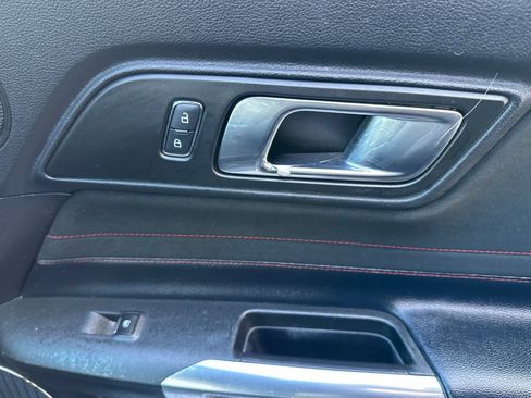 Used 2019 Ford Mustang GT Premium w/ Equipment Group 401A RWD image 20