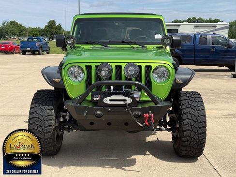 Used 2018 Jeep Wrangler Unlimited Sport S AWD/4WD image 2