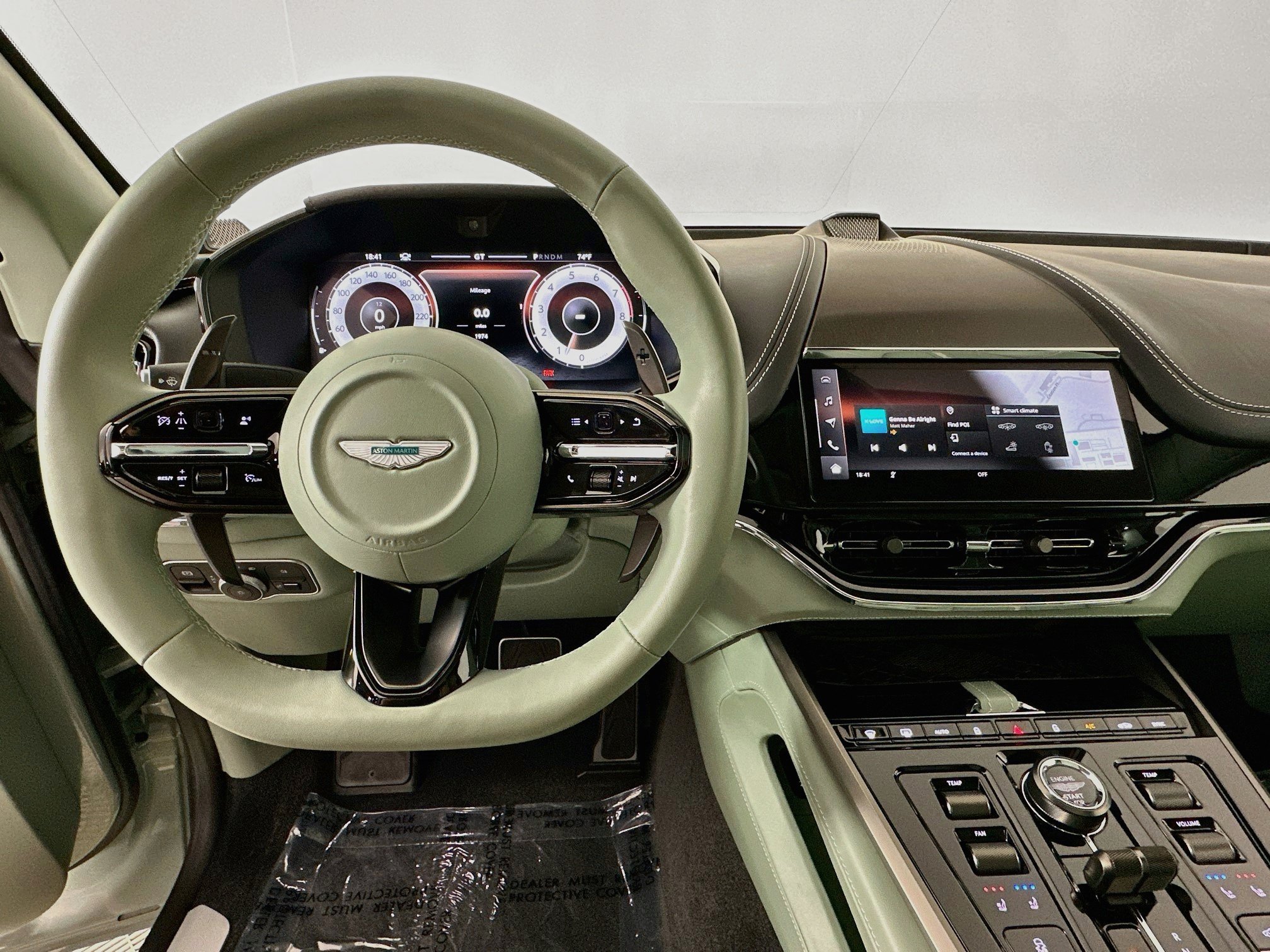 Used 2025 Aston Martin DBX 707 AWD/4WD image 11