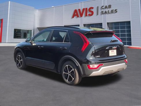 Used 2025 Kia Niro LX FWD image 9
