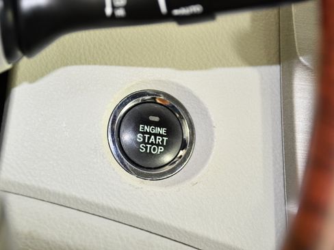 Used 2012 Toyota Avalon Limited FWD image 24