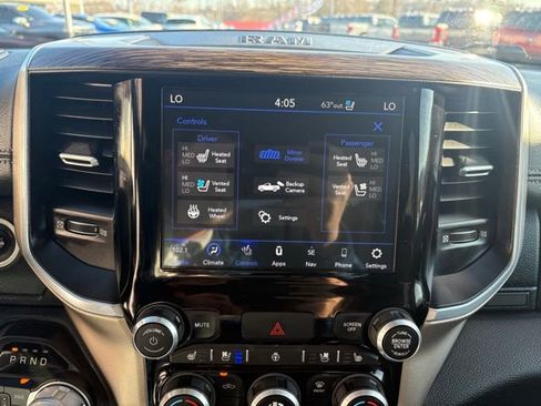 Used 2019 RAM 1500 Laramie image 17