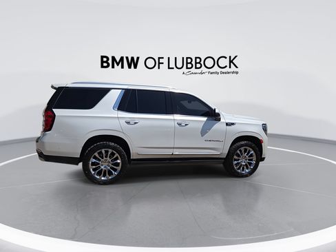 Used 2023 GMC Yukon Denali w/ Advanced Technology Package AWD/4WD image 9