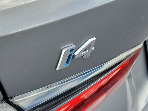 Used 2025 BMW i4 eDrive40 RWD image 5