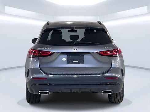Used 2022 Mercedes-Benz GLA 250 4MATIC image 6