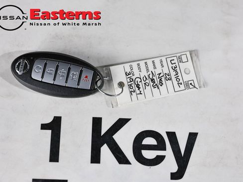 Used 2023 Nissan Sentra SR w/ Midnight Edition Package FWD image 24