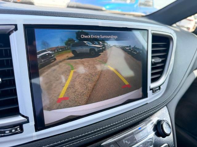 New 2026 Chrysler Pacifica Select FWD image 20