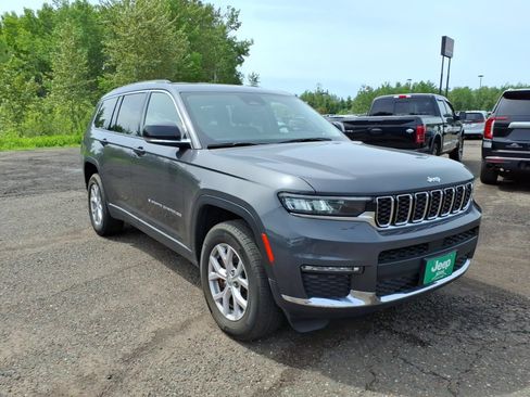 Used 2022 Jeep Grand Cherokee L Limited AWD/4WD image 7