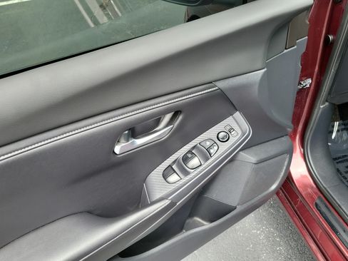 Used 2022 Nissan Sentra SV w/ All-Weather Package FWD image 19