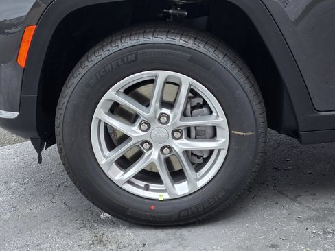 New 2026 Jeep Grand Cherokee L Laredo RWD image 17