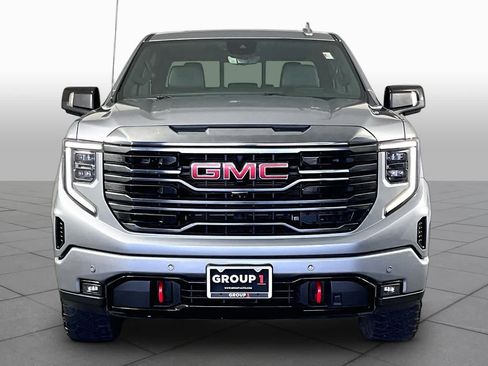 Used 2024 GMC Sierra 1500 AT4 w/ Technology Package AWD/4WD image 4