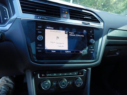 Used 2019 Volkswagen Tiguan SEL Premium AWD/4WD image 5