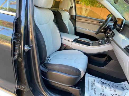 Used 2021 Hyundai Palisade SE FWD image 50