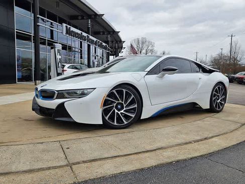 Used 2016 BMW i8 image 1