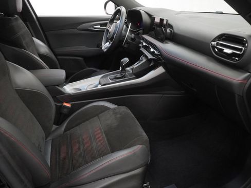 Certified 2025 Dodge Hornet R/T AWD/4WD image 49