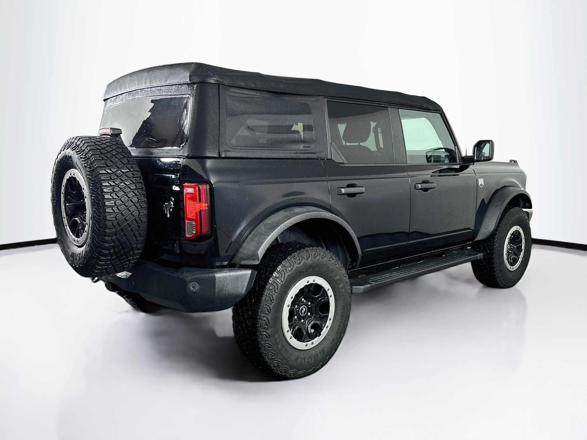 Used 2022 Ford Bronco Big Bend w/ Sasquatch Package AWD/4WD image 9
