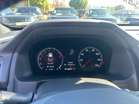 Used 2024 Honda Ridgeline Black Edition image 6