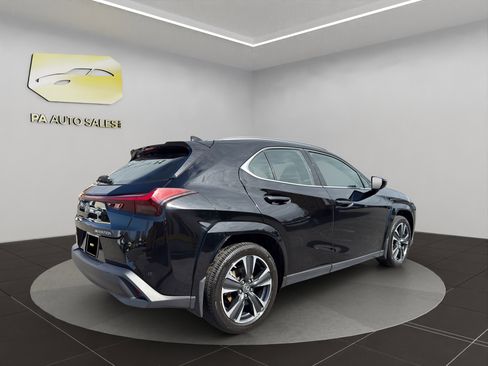 Used 2023 Lexus UX 250h AWD w/ Accessory Package (Z1) image 7