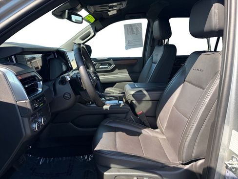 Certified 2025 GMC Yukon XL Denali AWD/4WD image 10