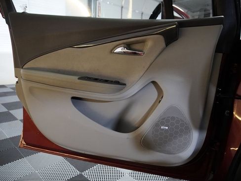 Used 2014 Chevrolet Volt Premium w/ Premium Trim Package image 23