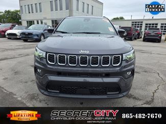 Used 2024 Jeep Compass Latitude video 2