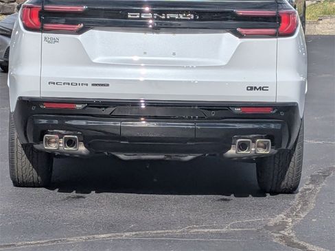 New 2026 GMC Acadia Denali Ultimate w/ LPO, Floor Liner Package image 27