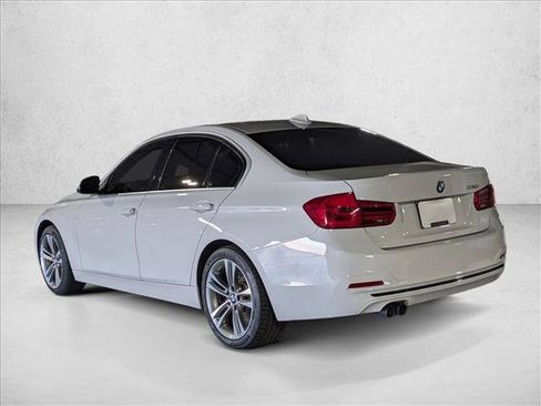 Used 2018 BMW 330i Sedan RWD image 8