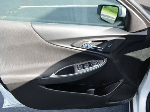 Used 2023 Chevrolet Malibu LS FWD image 9