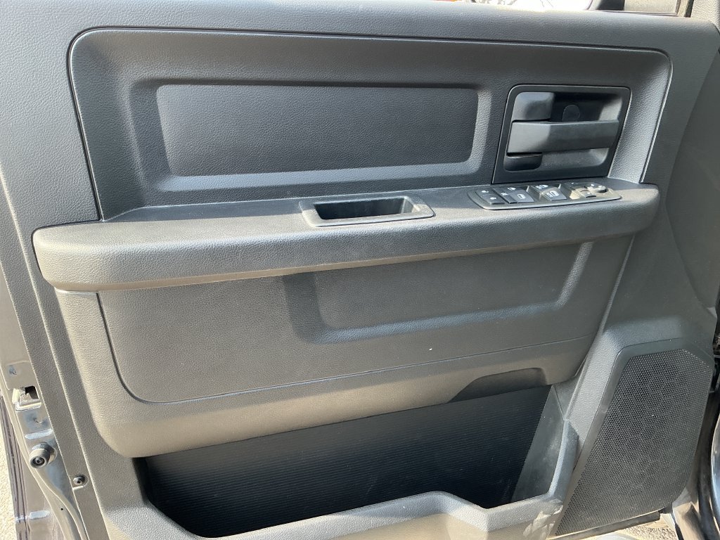 Used 2014 RAM 1500 Express AWD/4WD image 11