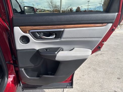 Used 2021 Honda CR-V Touring image 17