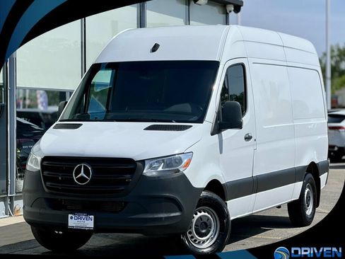 Used 2022 Mercedes-Benz Sprinter 2500 image 1