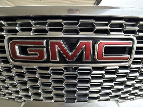 Certified 2022 GMC Yukon XL Denali w/ Denali Ultimate Package image 31
