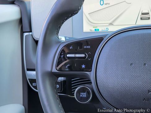 Used 2024 Hyundai Ioniq 5 SEL image 15