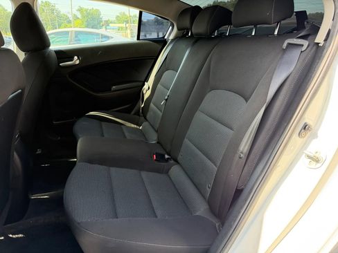 Used 2017 Kia Forte LX FWD image 12
